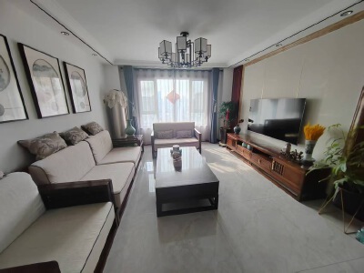 浮来春公馆，3室2厅2卫，127.00㎡，豪装，售价99.80万