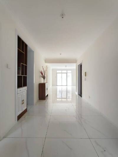 海印蓝湾，3室2厅1卫，100㎡，售价63.8万