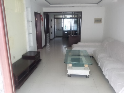 春天公寓，3室2厅1卫，98.00㎡，普装，租金700元/月