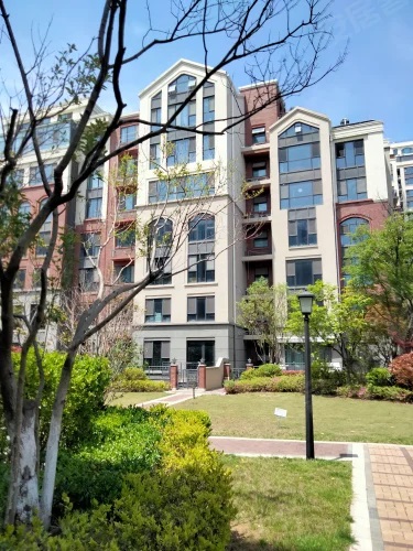 招商莱顿小镇山海郡实景图