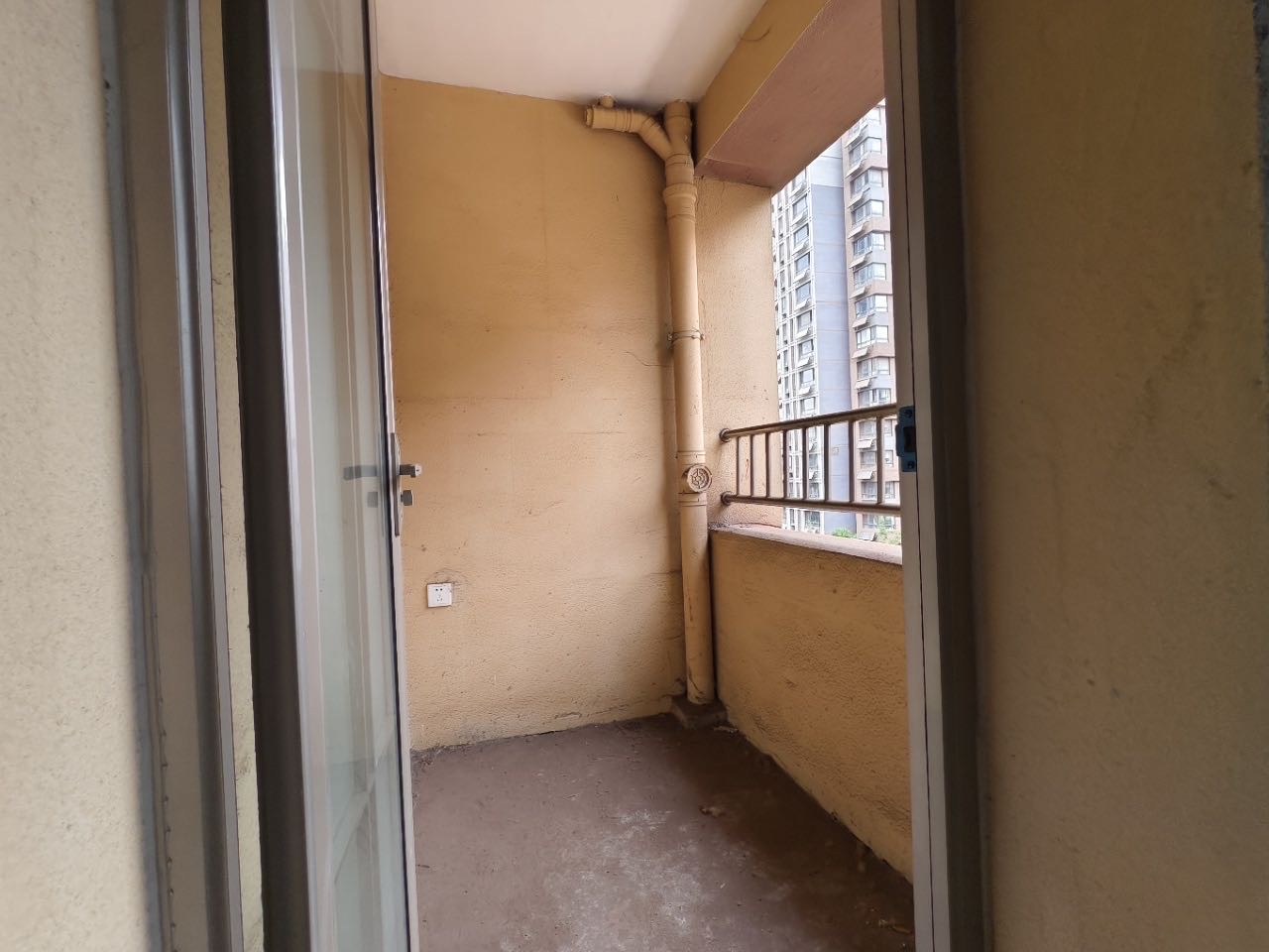 中盛幸福佳园，3室2厅1卫，115.00㎡，售价55万 二手房