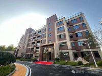 2025年10月28日，天恒荷园迎来盛大交付时刻。北京路上 4-7层电梯纯洋房，荷园二期——云熙园正在热销中，建面约105-136㎡升级产品。