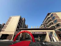 2025年10月28日，天恒荷园迎来盛大交付时刻。北京路上 4-7层电梯纯洋房，荷园二期——云熙园正在热销中，建面约105-136㎡升级产品。