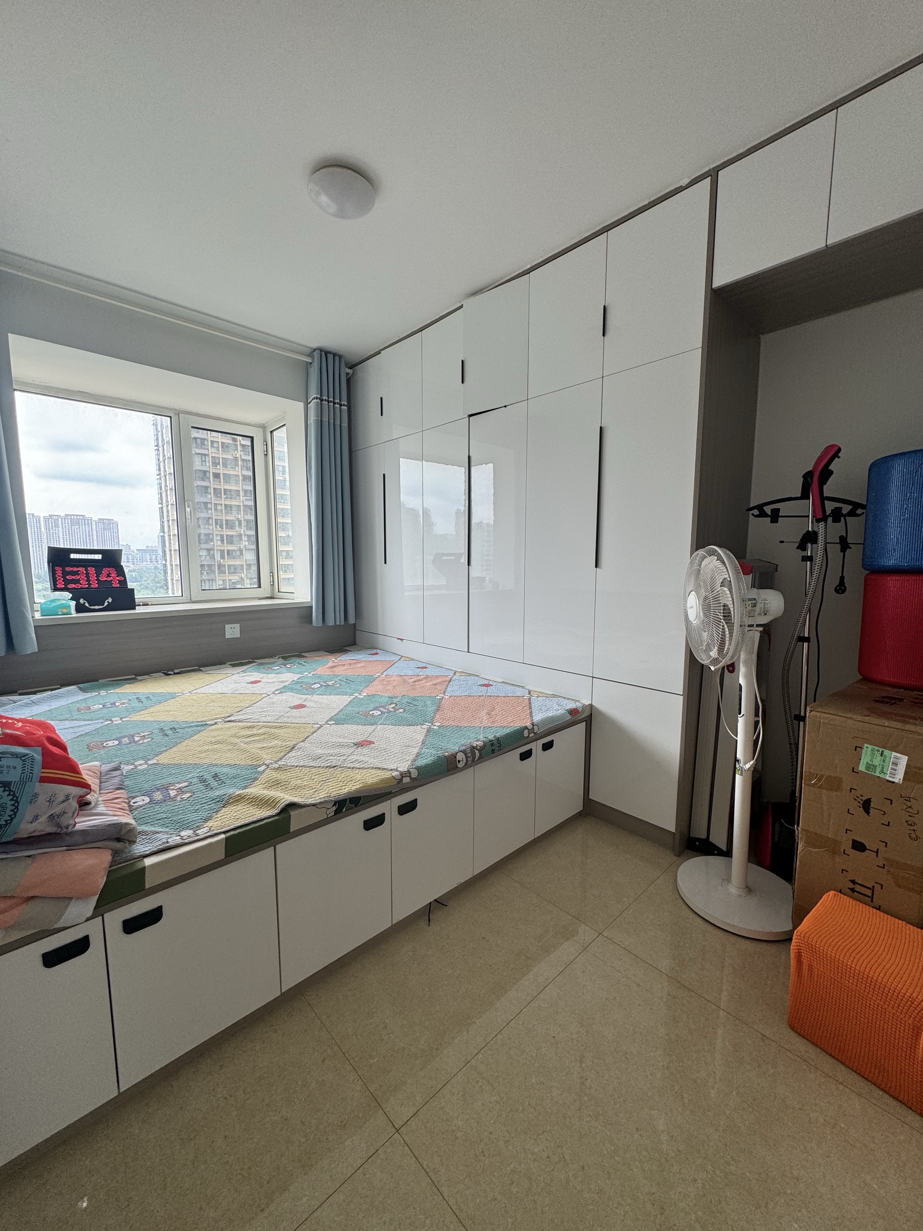 中央绿城，3室2厅1卫，110㎡，精装，售价72万 二手房