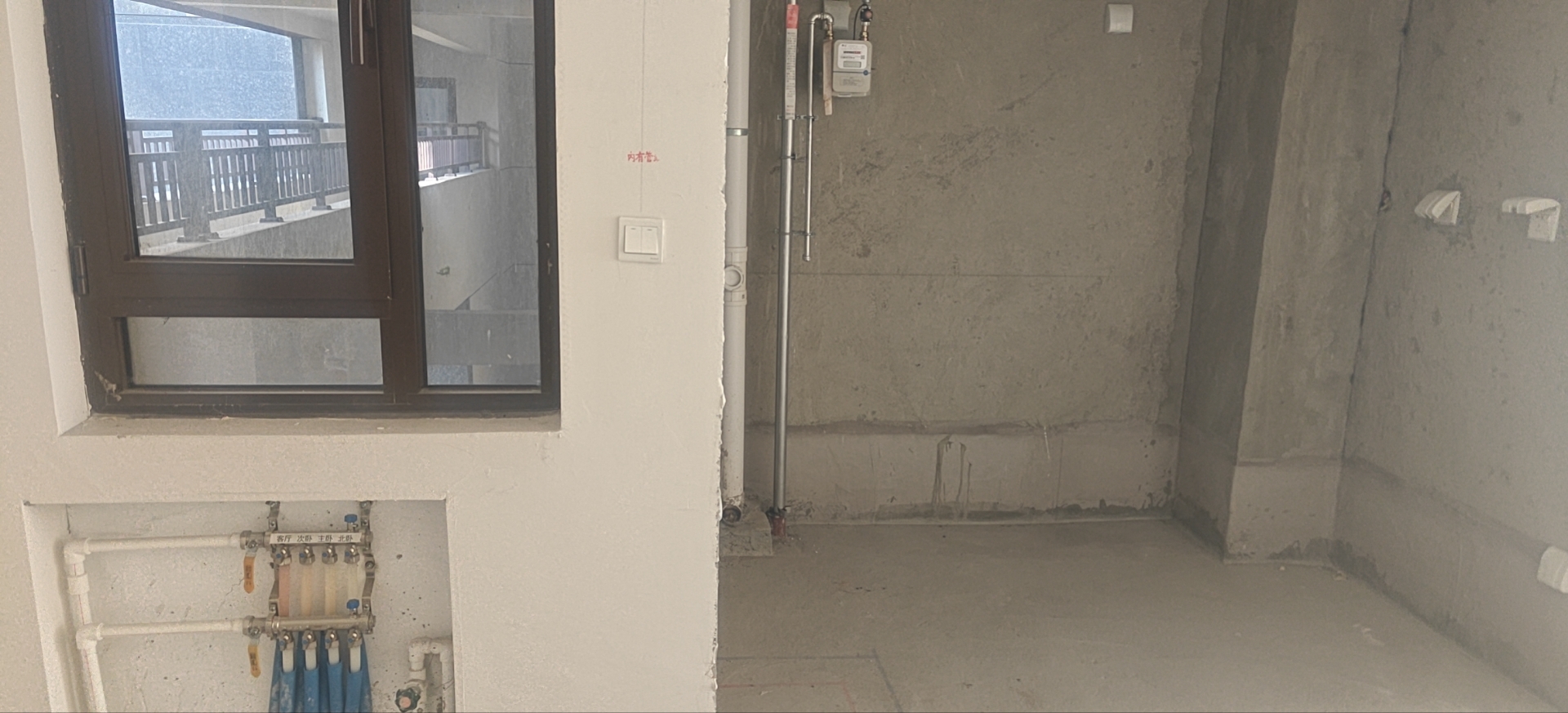 山钢生活区锦钰佳苑东区(C区)，3室1厅1卫，116.00㎡，毛坯，售价63万 二手房