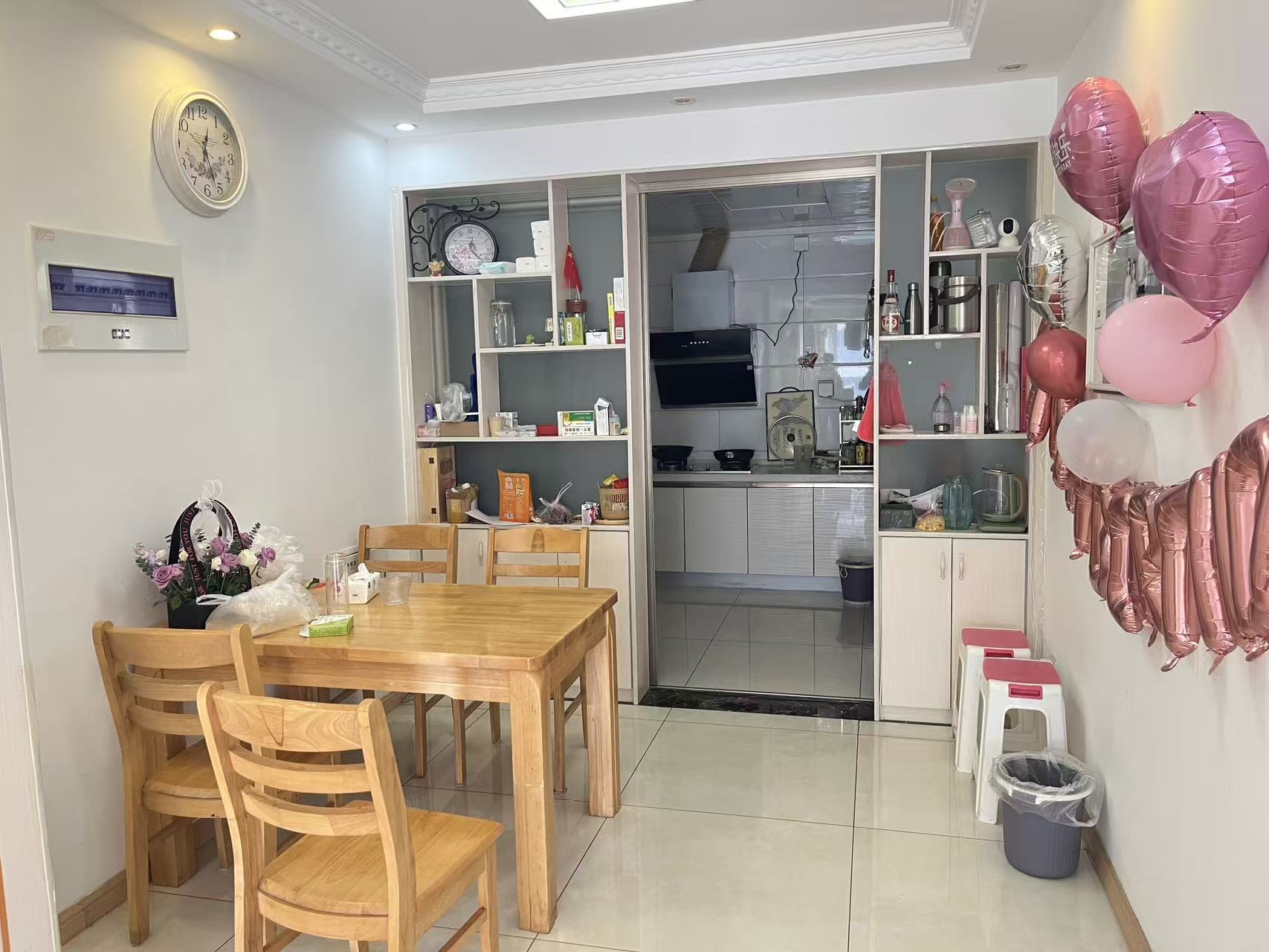 翠湖佳园北二区，3室2厅2卫，125㎡，精装，售价169万 二手房