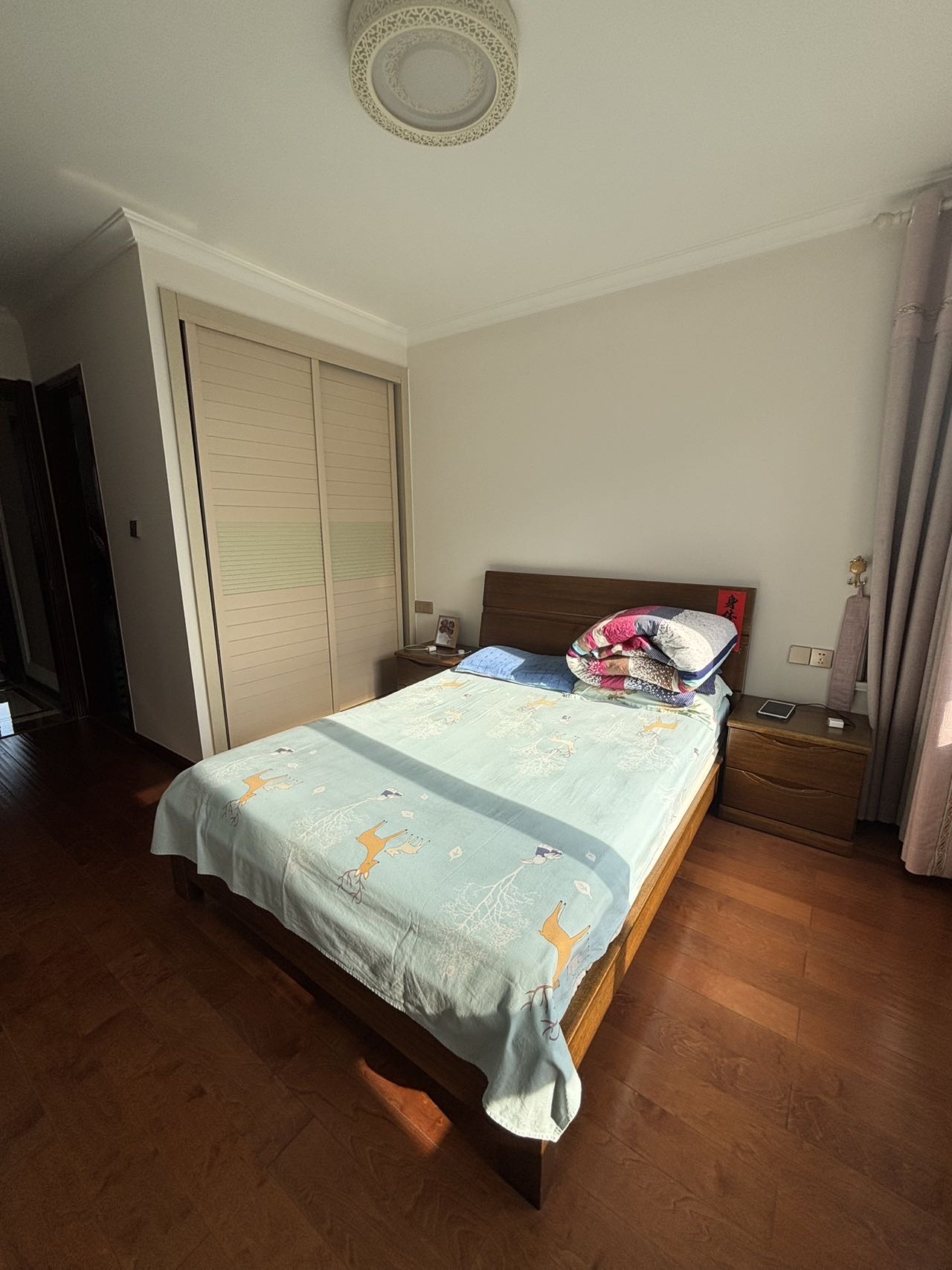 翠湖佳园北二区，3室2厅2卫，160㎡，精装，售价238万 二手房