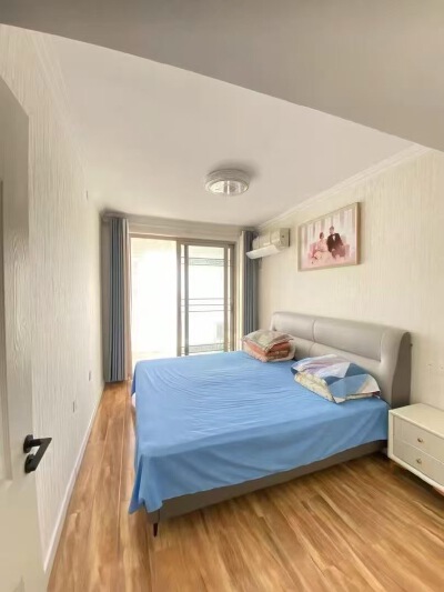 锦绣佳园，4室2厅2卫，160㎡，售价49.8万