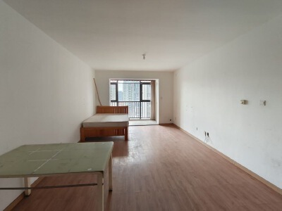 华润凯旋门，3室2厅1卫，122㎡，售价118万