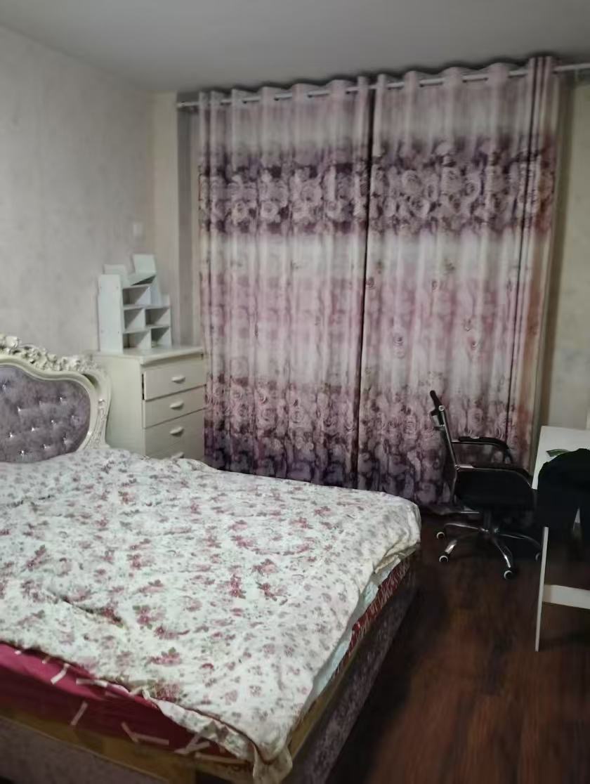 日照馨园小区，3室2厅1卫，103㎡，售价32.8万 二手房