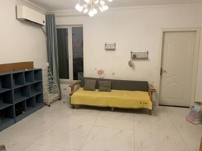 荣安广场，2室2厅1卫，78㎡，租金750元/月